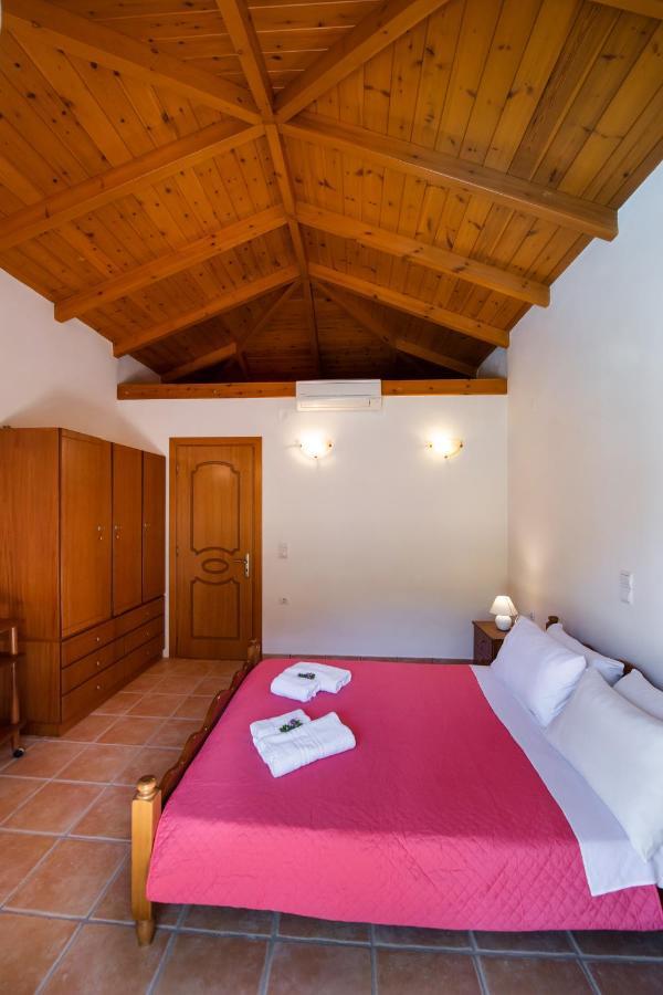 Delphinus Villas-Villa Nikitas อาโยส นิกีตัส ภายนอก รูปภาพ
